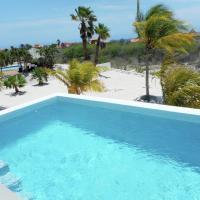 Modern Villa in Willemstad Curacao with Private Pool, Hotel in Grote Berg