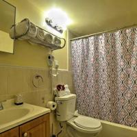 Two Bedroom Apartment - North East Bronx, hotel in Bronx