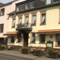 Moselhotel Lesura, hotel a Lieser