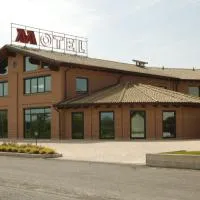 HM MotelHotel, hotell i Castellazzo Bormida