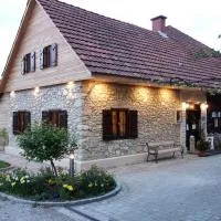 Weingut Primus Südsteiermark、シュピールフェルトのホテル