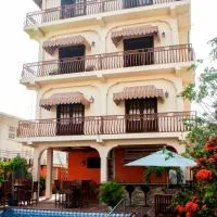 Windjammer International Cuisine & Comfort Inn, отель в Джорджтауне