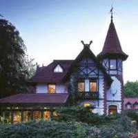 Romantik Hotel Jagdhaus Waldfrieden, hotel in Bilsen