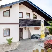 Viesnīca Cafe Hoyer Pension und Appartements pilsētā Rödigsdorf