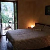 casa del cirillo, hotel u gradu Ornica