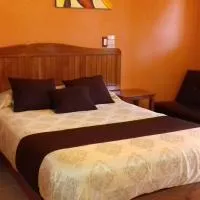 Hotel Márquez، فندق في تشيغناهوابان