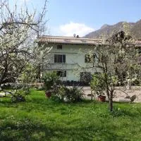 Fedrig Private Rooms & Apartment, hotel em Kobarid