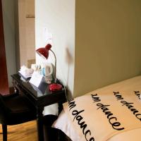 Guesthouse@Mbalistar, hotel near Queenstown Airport - UTW, Queenstown