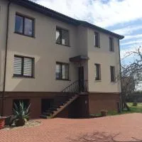 Svečių namai, khách sạn ở Ryškėnai