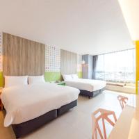 P&E Hotel, отель в Тайнане