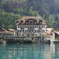 Hotel Strandhotel, hotel sa Iseltwald