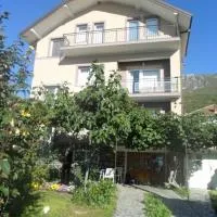 Guesthouse Zimovski, hotel em Peštani