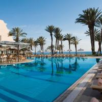 Constantinou Bros Pioneer Beach Hotel, hotel a Pafos