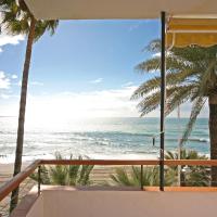 Apartamentos Playa Torrecilla, hotel en Nerja