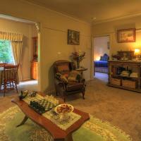 Hillview Oak B&B, hotel cerca de Aeropuerto de Corryong - CYG, Lankeys Creek