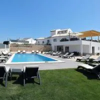 Sunfield Guest House - Only Adults، فندق في ألبوفيرا