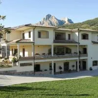 Locanda Del Parco Hotel, hotelli kohteessa Colledara