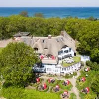 Romantik Hotel Fischerwiege, hotel v destinácii Ahrenshoop