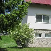 Natasa Apartments, hotel u gradu Jezerce