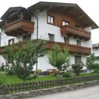 Haus Christl, hotell i Uderns