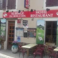 Auberge Du Bon Coin، فندق في Moulins-Engilbert