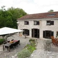 Moulin d'entre les roches, hotel v destinácii Puivert