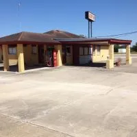 Luxury Inn, hotel in George West