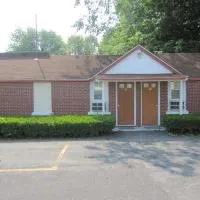 Pinecrest Motel, hotel u gradu Clinton