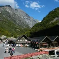 Briksdalsbre Fjellstove, готель у місті Briksdalsbre