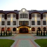BeSt Hotel and Restaurant complex, hotel em Dunaivtsi