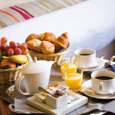 Holiday Inn Paris Montmartre by IHG