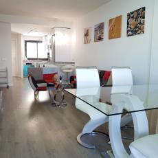 Boutique apartment near the beach, 1 Gbps Wi-Fi