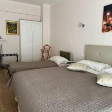 GOLDEN ROOMS Cipro