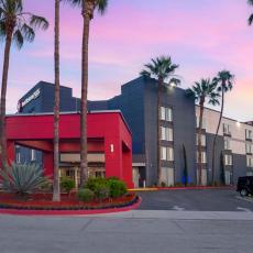 Best Western Plus Commerce Hotel