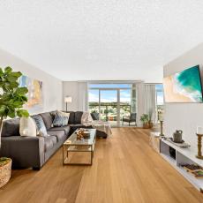 The tulip Marina Highrise with ocean view