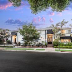 Wilshire Crest Hotel
