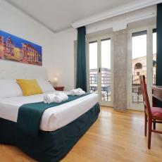 Romulus Rooms by Hostand