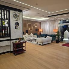 Golden California Hotel