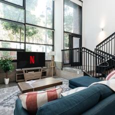 Fabulous and Spacious 2 level LOFT with Pool GyM Parking
