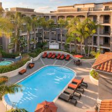 Marina Del Rey 2BR & 1BR Getaway - Gym - Pool - Sauna - Near Marina - Venice Beach