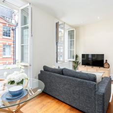 Designer 1 Bed Apartment in Mayfair Steps To New Bond Street and 3 min Walk to Oxford Circus Station