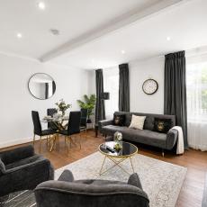 2-Bed Kensington High Street Apartments Central
