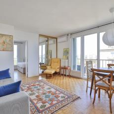 Apartment in the sky of Paris
