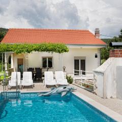Villa with pool near Split