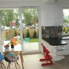 Sunny Sleeps 4 by the Beach with garden patio - Gdańsk Przymorze