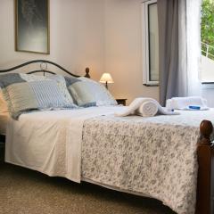 Alexandra Apartment Near Chania Center