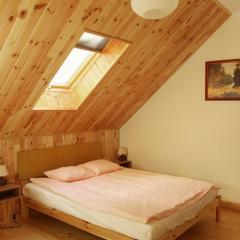 Pod Dębami - pokoje na Mazurach