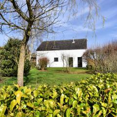 Spacious and attractive holiday home in peaceful setting with beautiful large garden