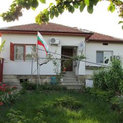 Ivanovo , rooms for rent for 24 hours, separate kitchen, sauna, hydromassage bath, indoor parking, tavern no pets