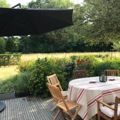 Belle Dépendance du Château le Parc avec sa piscine